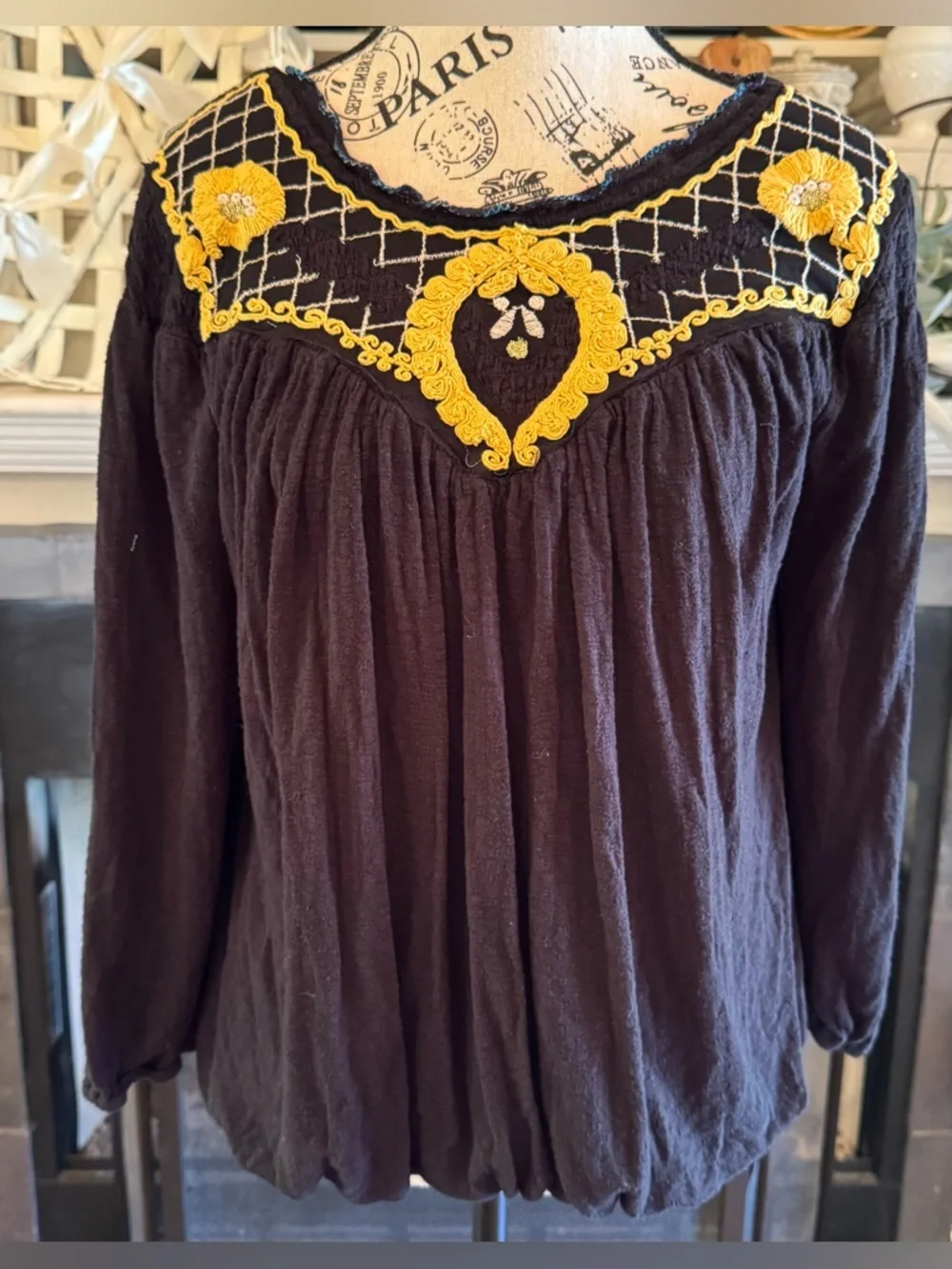 FREE PEOPLE Women's Boho Begonia Black Embroidered Bubble Hem Top Yellow Large